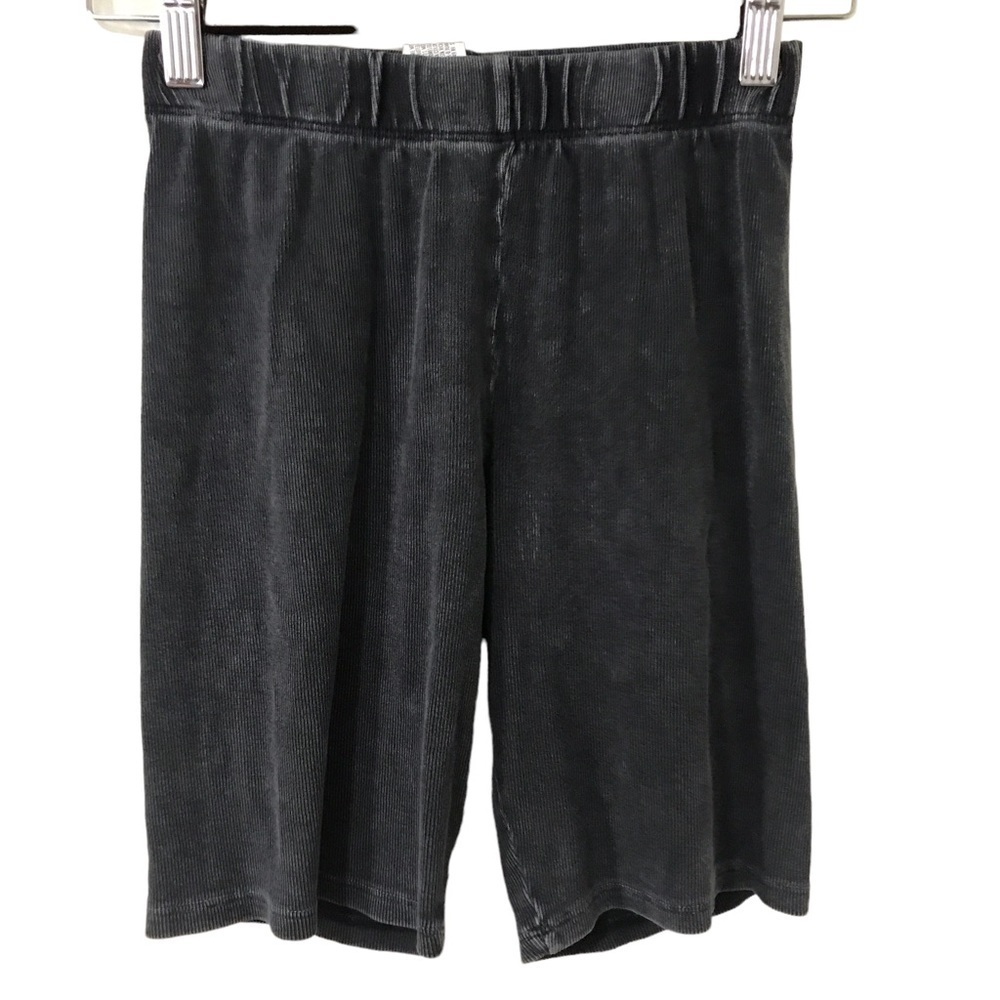 Forever 21 cotton spandex blend gray bike shorts medium. Runs small